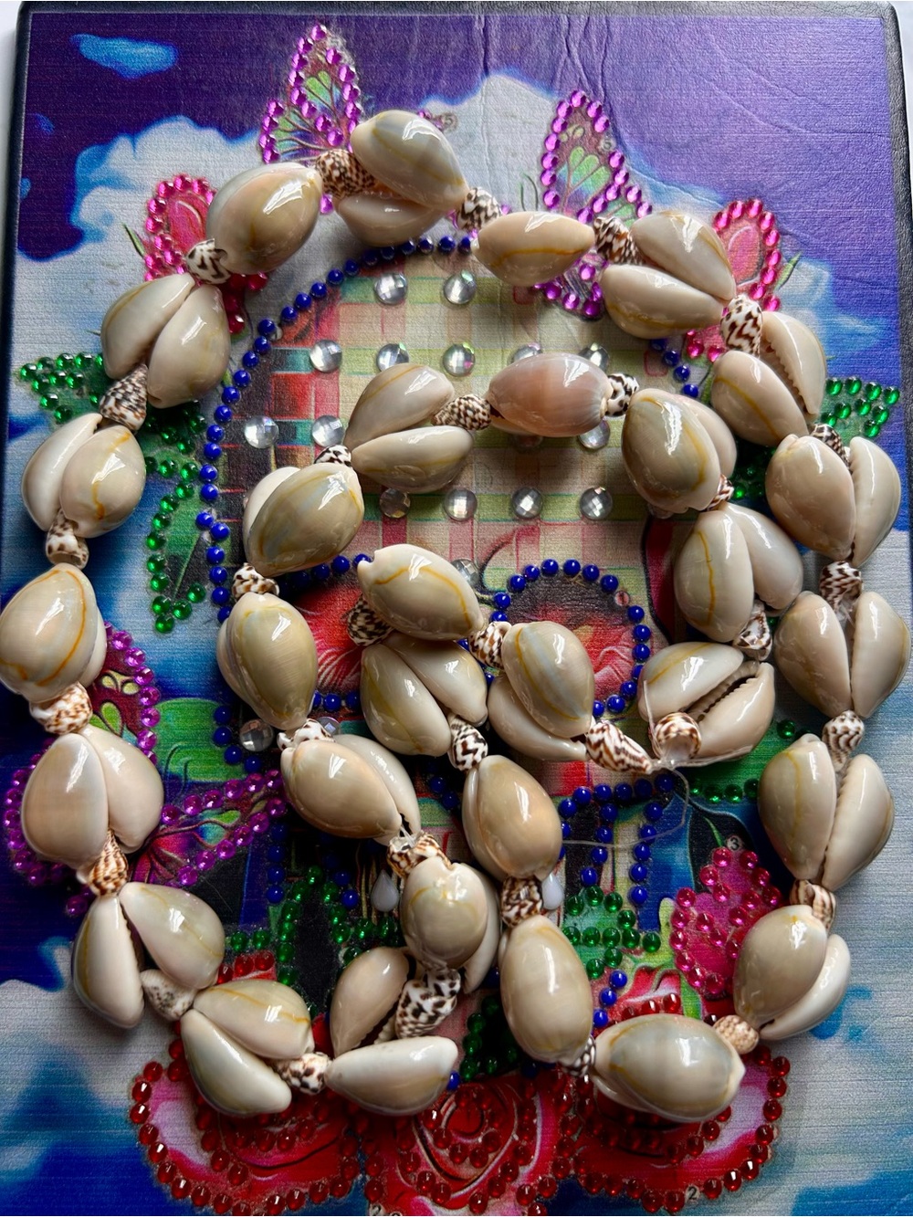 Handmade Beige Shell Cowrie Necklace - Women Jewelry